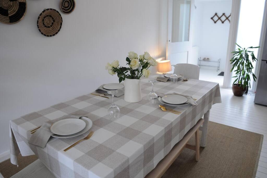 Light Filled Mid- Century 3 Bed Cottage In Dulwich Лондон Екстер'єр фото